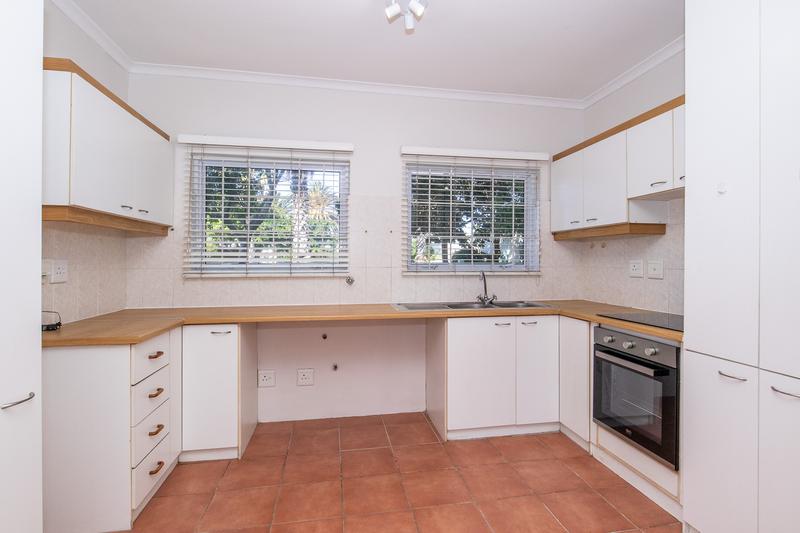 To Let 1 Bedroom Property for Rent in Tokai Western Cape